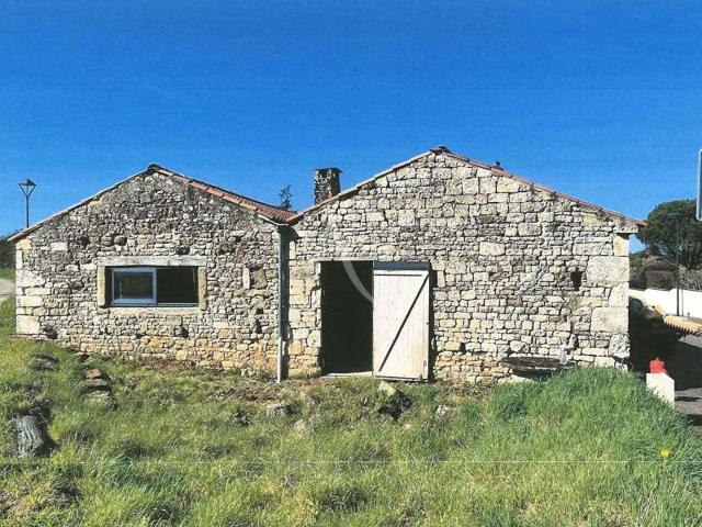 Maison vente à Fontenay-le-Comte, Sérigné