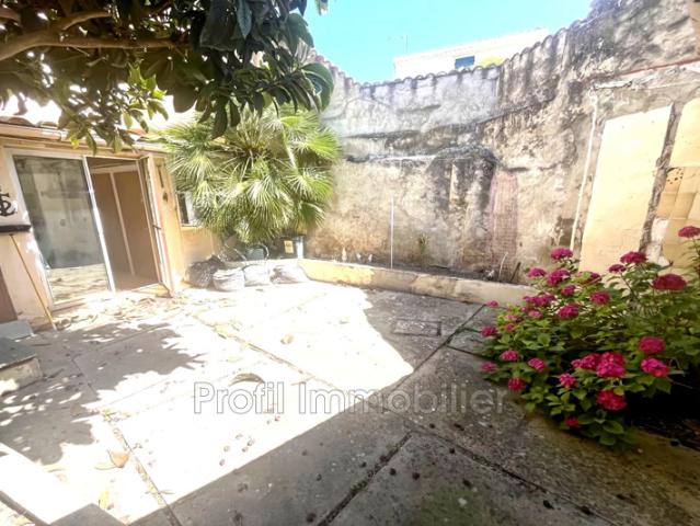 Maison vente à Nîmes, Le Cailar
