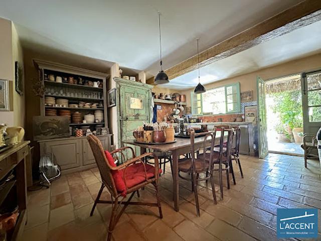 Maison vente à Nîmes, Aigues-mortes