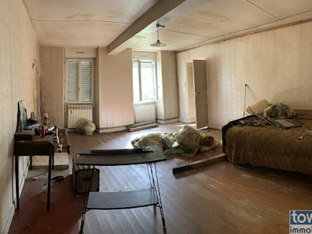 Maison vente à Saint-Jean-d'Angély, Cressé
