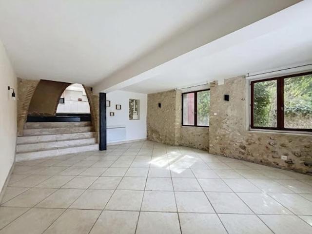 Maison vente à Montanceix, Montrem