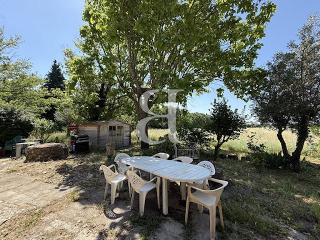Ferme vente à Carpentras, Valréas