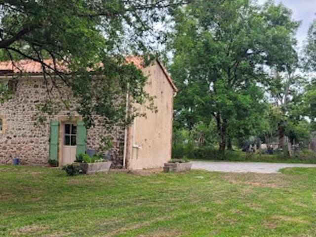 Maison vente à Confolens, Abzac
