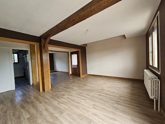 Maison vente à Laudemarière, Creuzier-le-Vieux