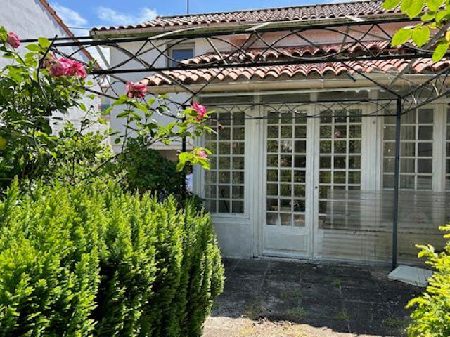 Maison vente à Saintes