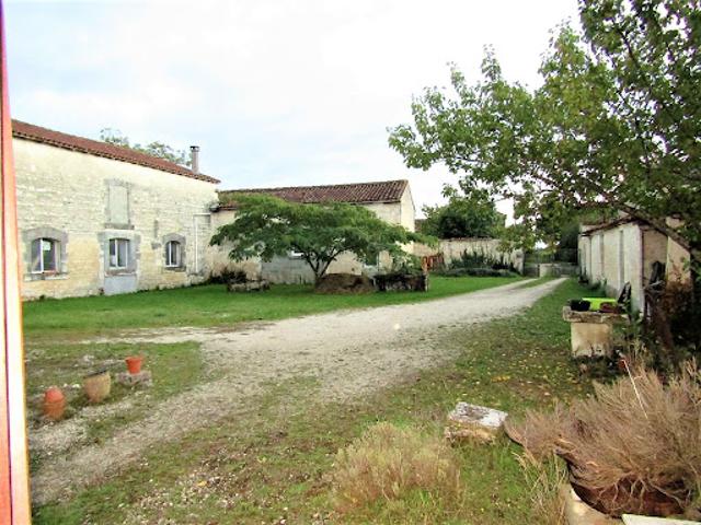 Maison vente à Cognac, Sigogne