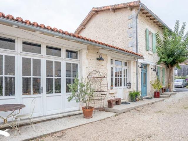 Maison vente à Saint-Christophe-de-Chalais, Chalais