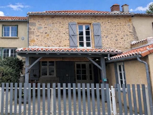 Maison vente à Confolens