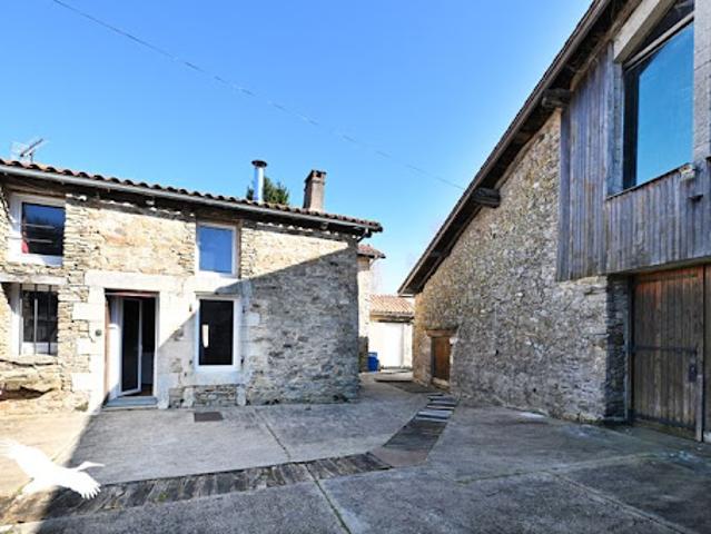 Maison vente à Angoulême, Montbron