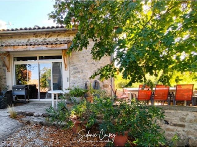 Maison vente à Averieux, Plats