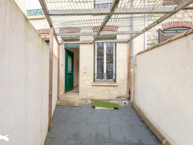 Maison vente à Pontoise, Mériel