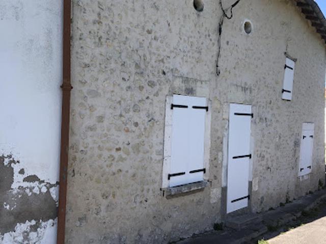 Maison vente à Angoulême, Montboyer