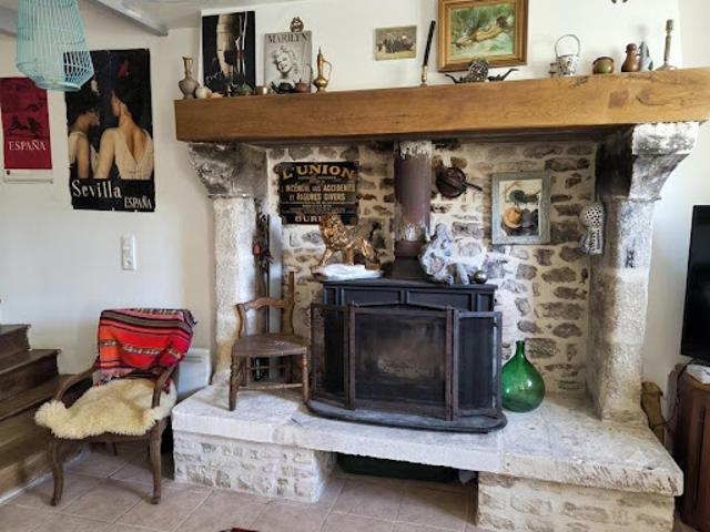 Maison vente à Saint-Jean-d'Angély, Mazeray