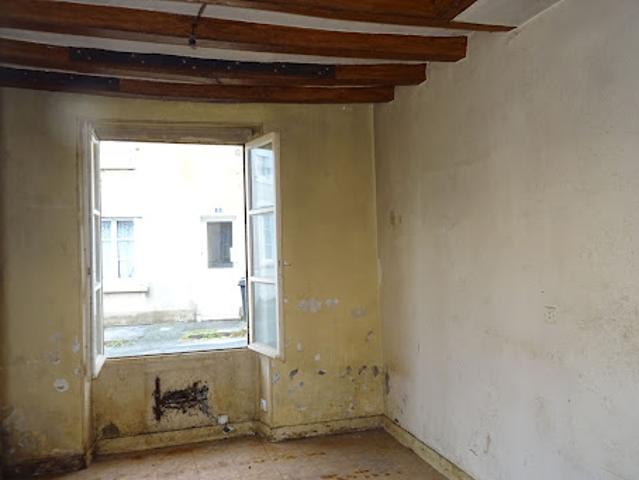 Maison vente à Nogent-le-Rotrou, Charbonnières
