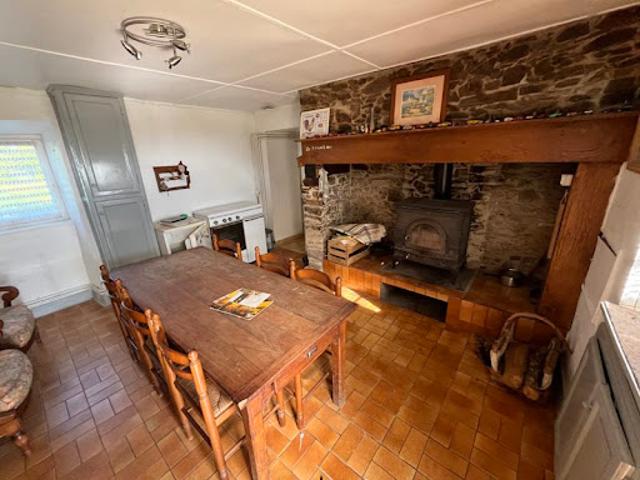 Maison vente à Nontron, Génis