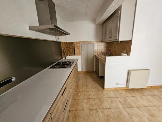 Maison vente à Lodève, Vendémian