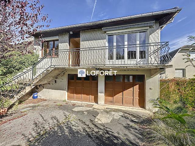 Maison vente à Mur-de-barrez, Servières