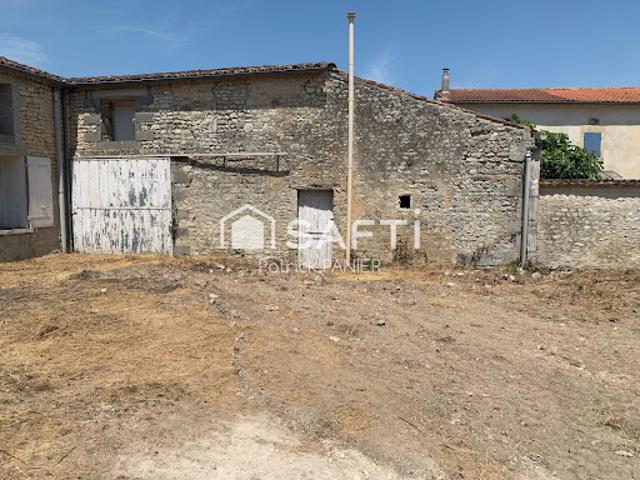 Maison vente à Saint-Jean-d'Angély, Paillé