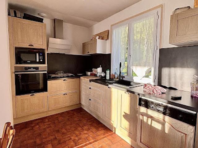Maison vente à Saint-Cyr-les-Champagnes, Dordogne
