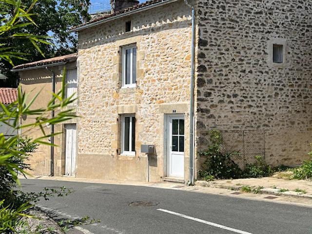 Maison vente à Montmorillon, Gençay