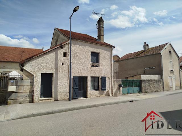 Maison vente à Langres, Montsaugeon