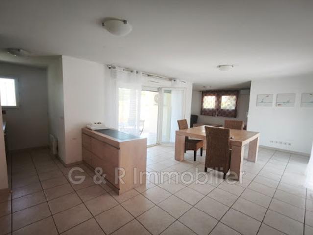 Maison vente à Arrondissement de Toulon, Signes