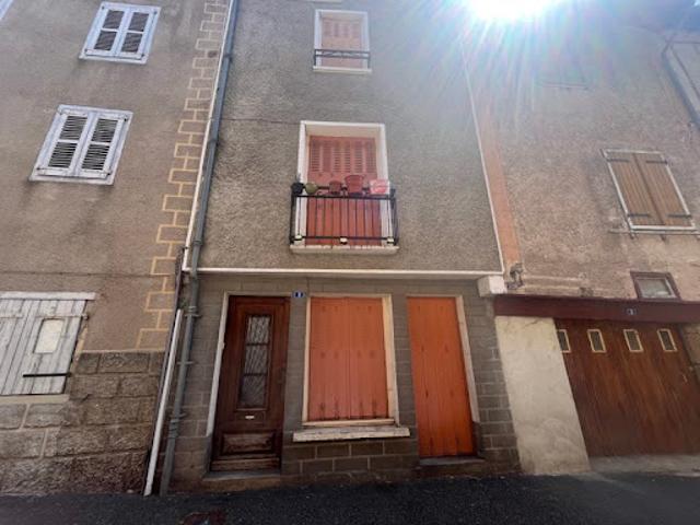 Maison vente à Aurillac, Saint-constant