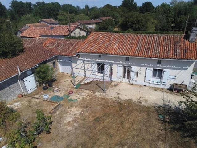 Maison vente à Ruffec, Charente