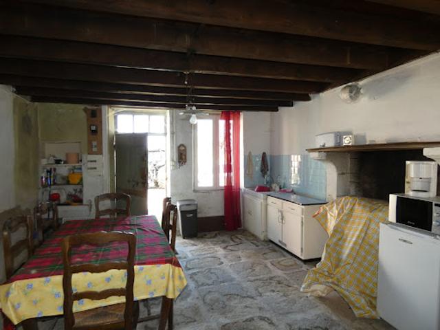 Maison vente à Aubusson, Ladapeyre
