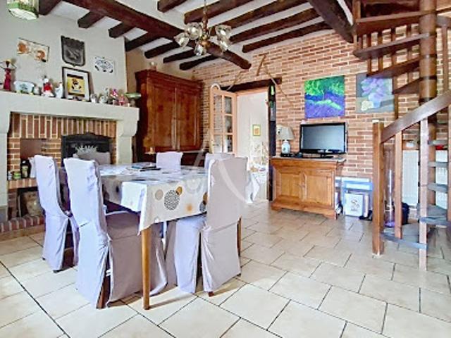 Maison vente à Angers, Tiercé