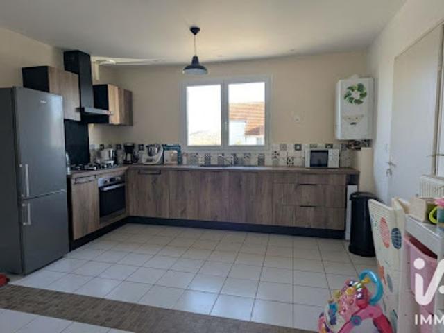 Maison vente à Escolives-Sainte-Camille, Yonne