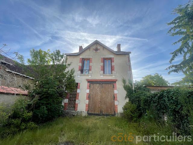 Maison vente à Saint-Amand-Montrond, Le Châtelet