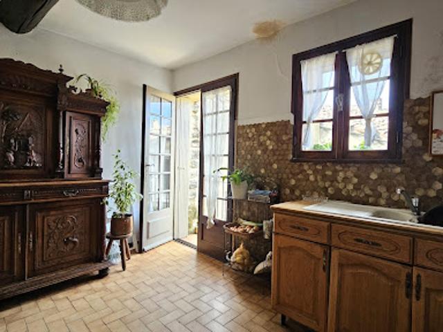 Maison vente à Nîmes, Montpezat