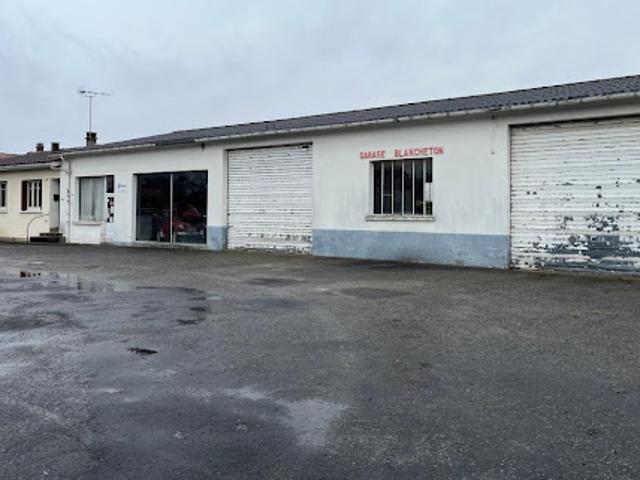 Maison vente à Confolens, Nieuil