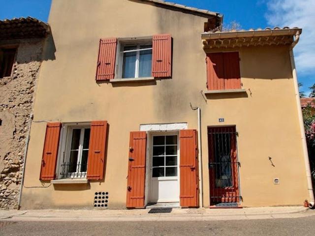 Maison vente à Carpentras, Violès