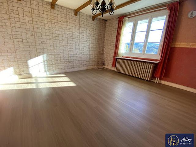 Maison vente à Mauriac, Ydes