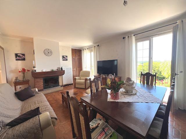 Maison vente à Sens, Paron