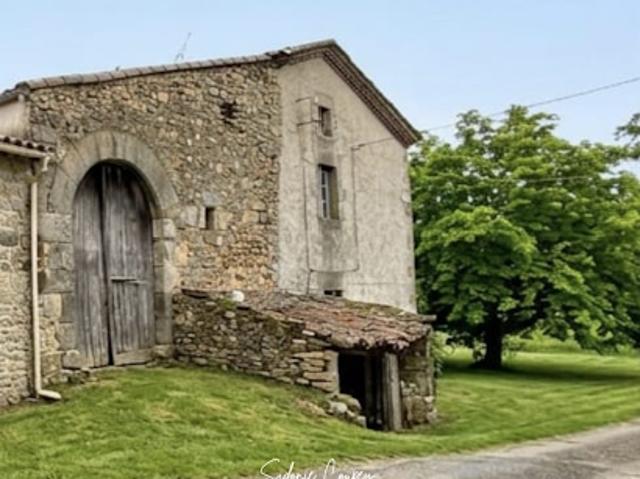 Maison vente à Anthoulin, Champis