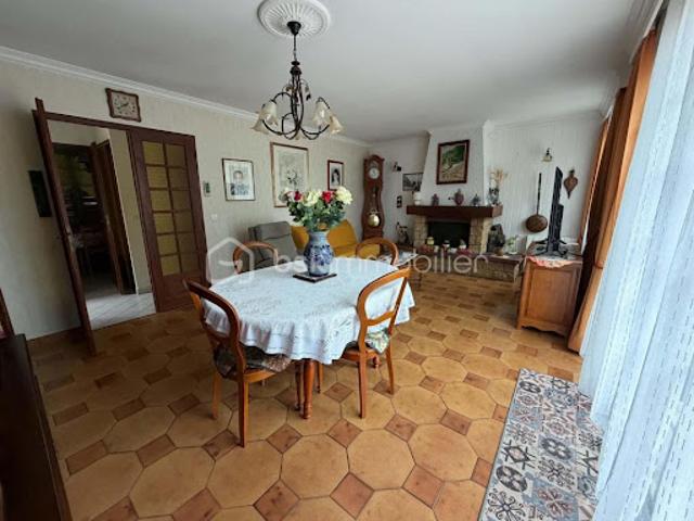 Maison vente à Enclos du Château, Ladon