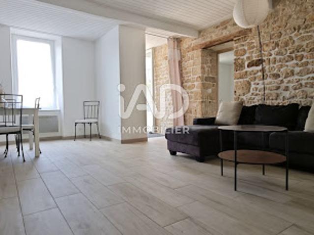 Maison vente à Fontenay-le-Comte, Petosse