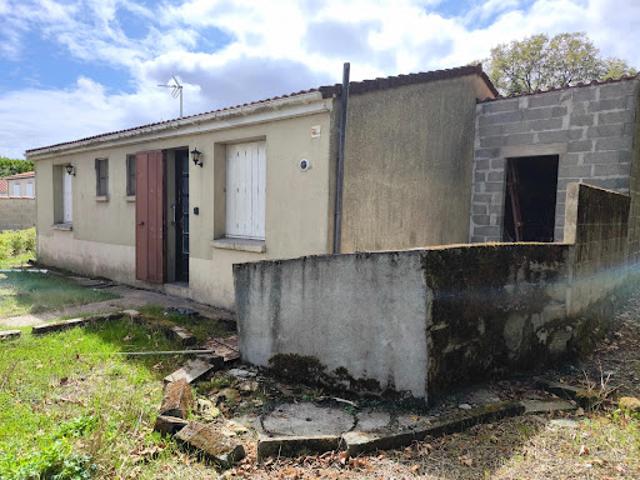Maison vente à Saint-Jean-d'Angély, Vergné