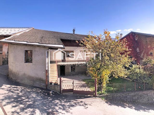 Maison vente à Feindaille, Les Chapelles