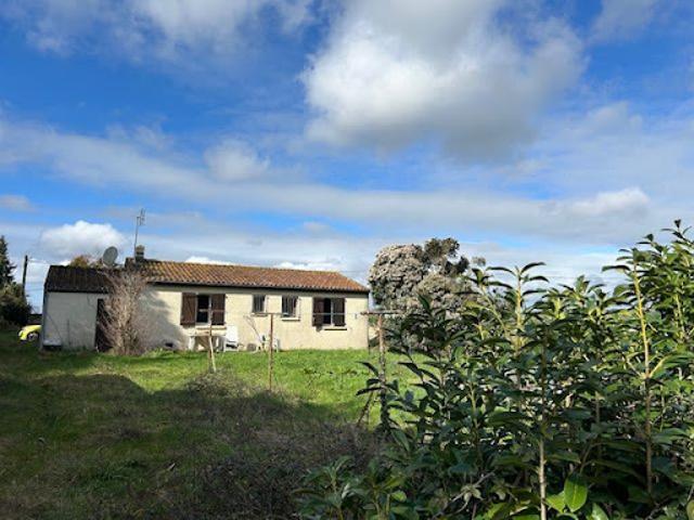 Maison vente à Saintes, Pont-l'abbé-d'arnoult