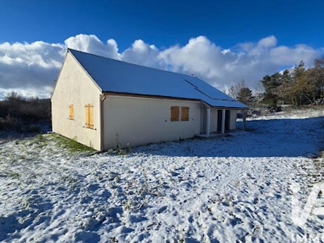 Maison vente à Riom, Charbonnières-les-varennes