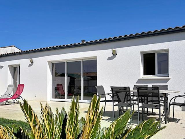 Maison vente à La Rochelle, Ferrières