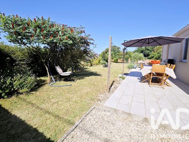 Maison vente à Saint-Jean-d'Angély, Contré