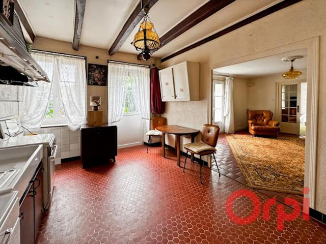 Maison vente à Saint-Amand-Montrond, Saint-pierre-les-etieux