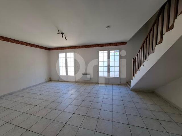 Maison vente à Saintes, Saint-romain-de-benet