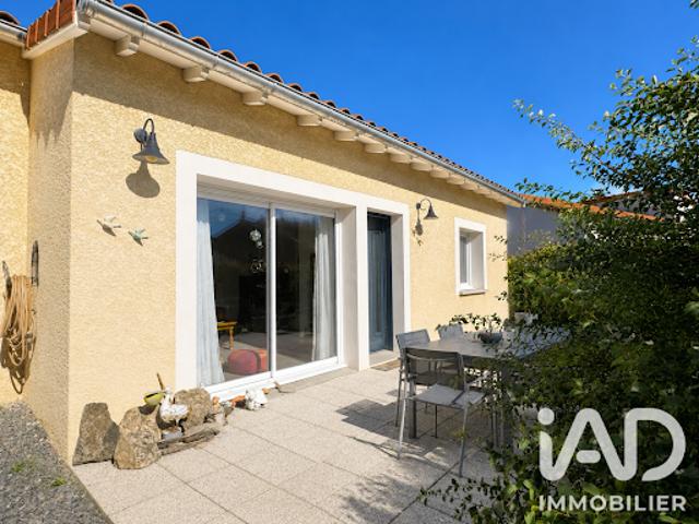 Maison vente à Grazac, Saint-Vidal