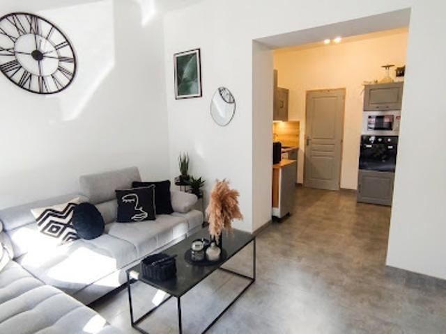 Maison vente à Valenciennes, Petite-forêt